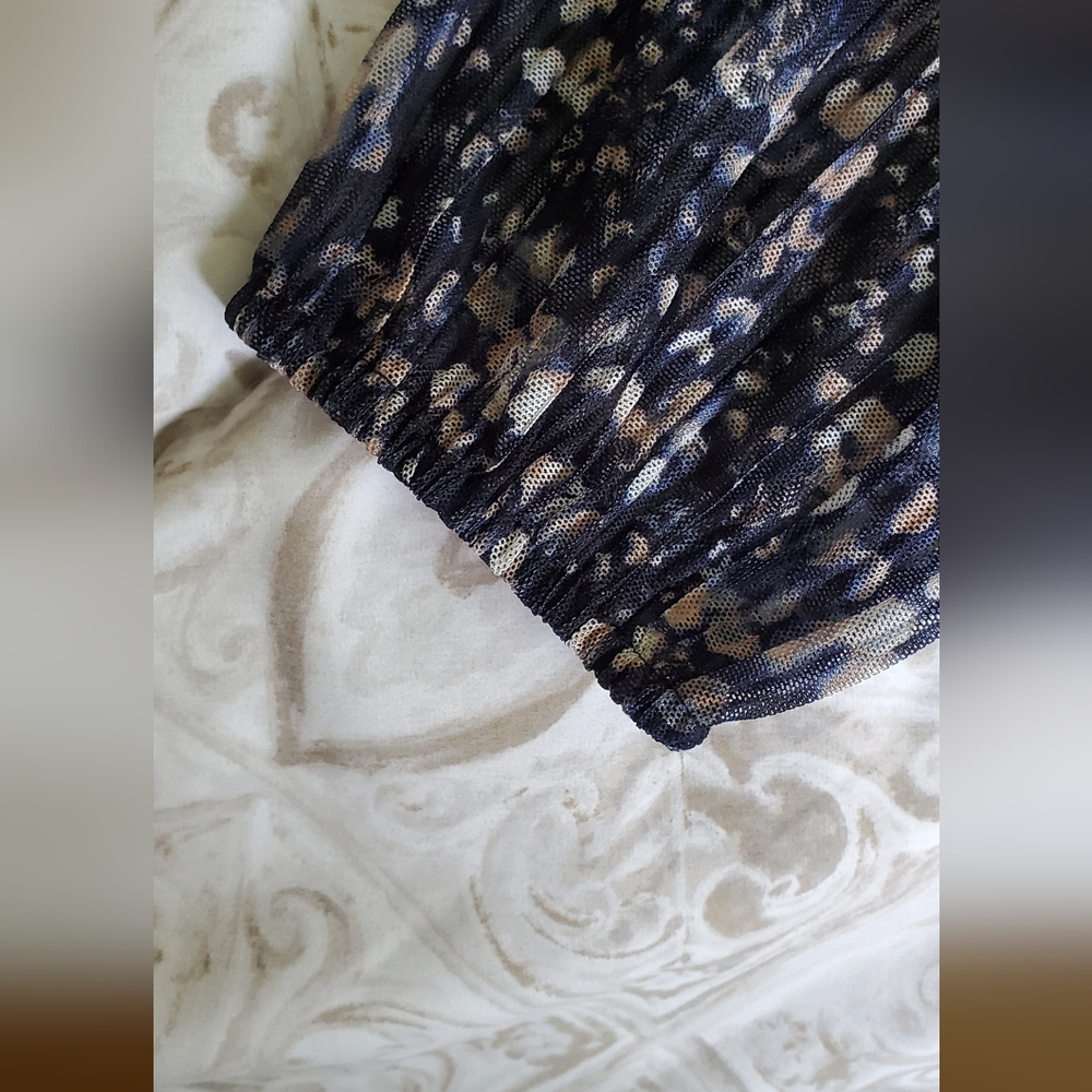 Plus 3X 24W-26W Lined On/Off Shoulder Top New - Picture 6 of 8